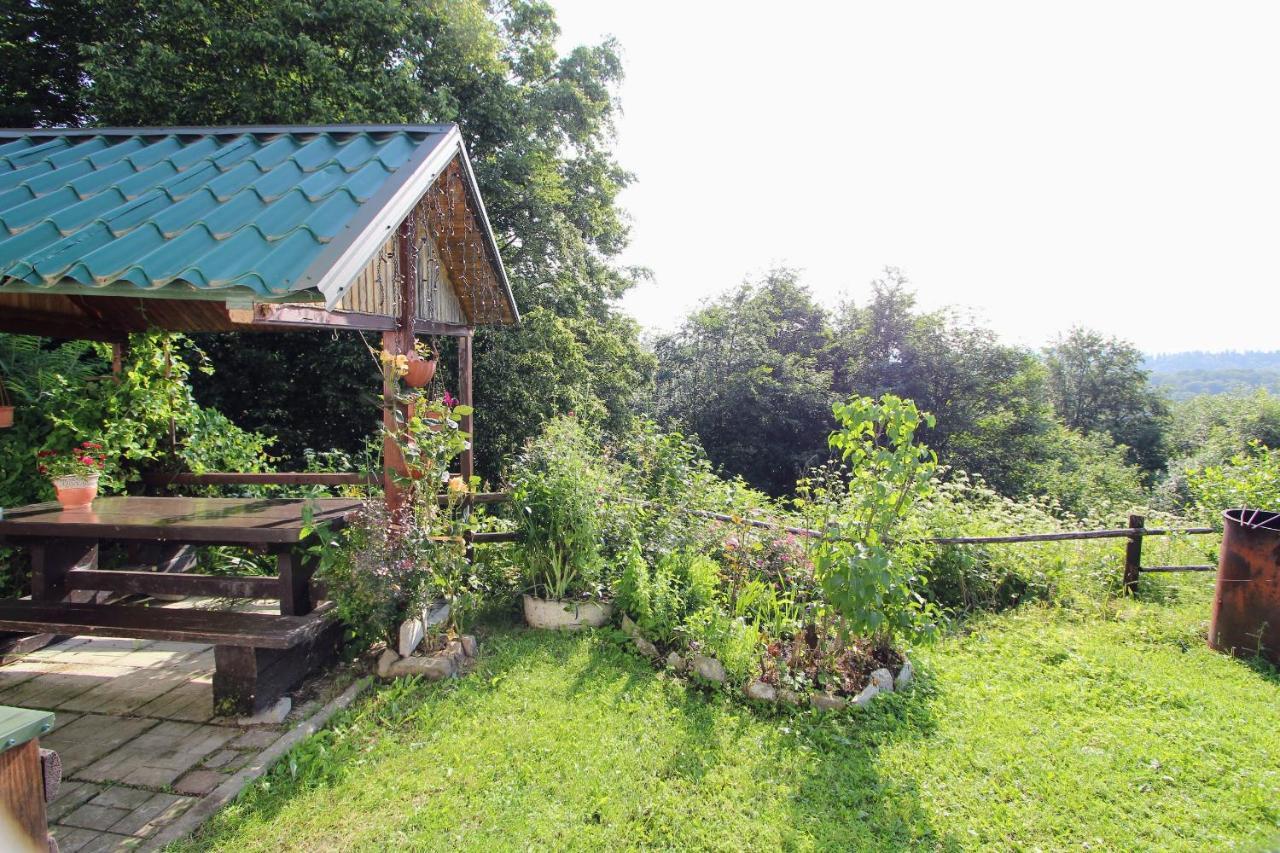 Котедж "Гірський Затишок" Yaremche Luaran gambar