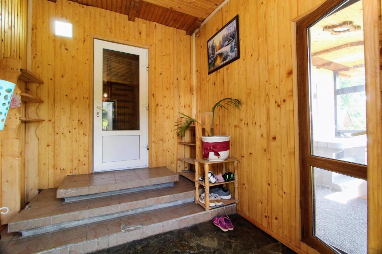 Котедж "Гірський Затишок" Yaremche Luaran gambar